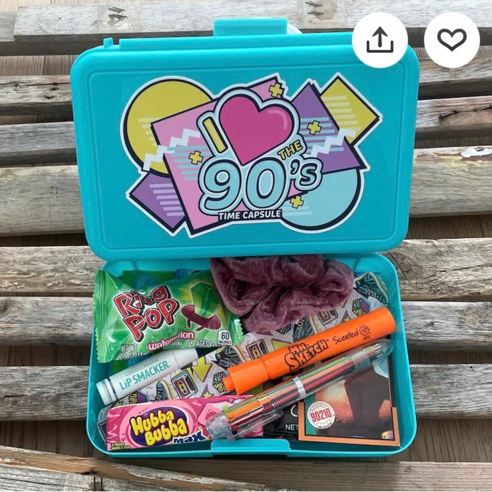 90s Girl Nostalgia Gift Box: Pencil Case with Trinkets Candy Activities